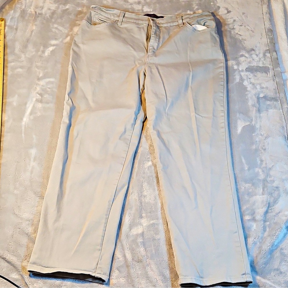 Gloria Vanderbilt Women's Beige Twill Straight Leg Stretch Pants 26" Inseam 14